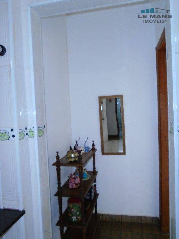 Casa à venda com 3 quartos, 148m² - Foto 17