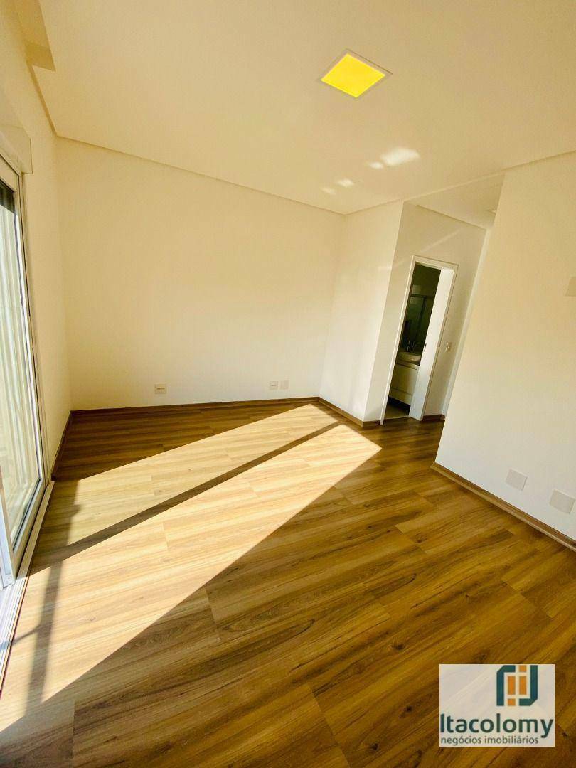 Casa de Condomínio à venda com 4 quartos, 330m² - Foto 22