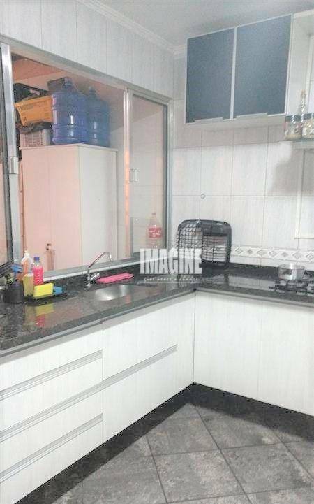 Sobrado à venda com 2 quartos, 98m² - Foto 4