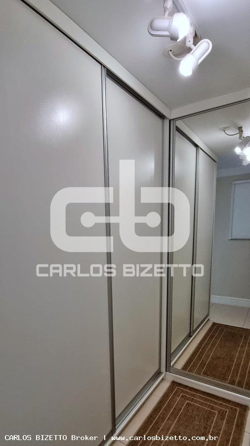 Casa de Condomínio à venda com 4 quartos, 450m² - Foto 30