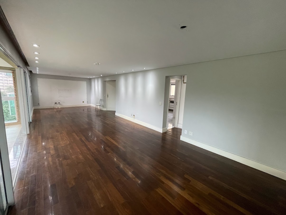 Apartamento à venda com 3 quartos, 169m² - Foto 11