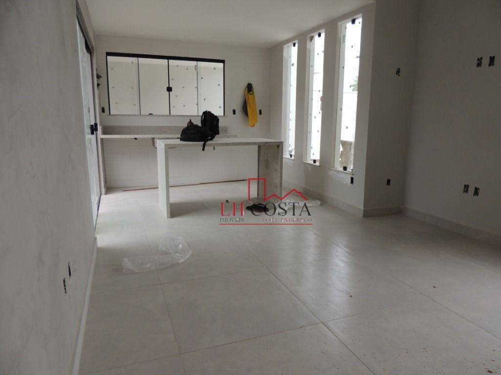 Casa à venda com 3 quartos, 146m² - Foto 8