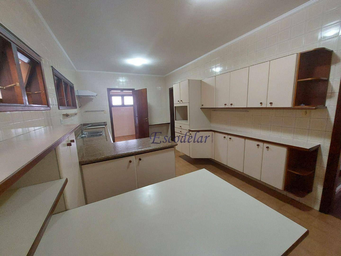 Casa de Condomínio para alugar com 4 quartos, 383m² - Foto 29