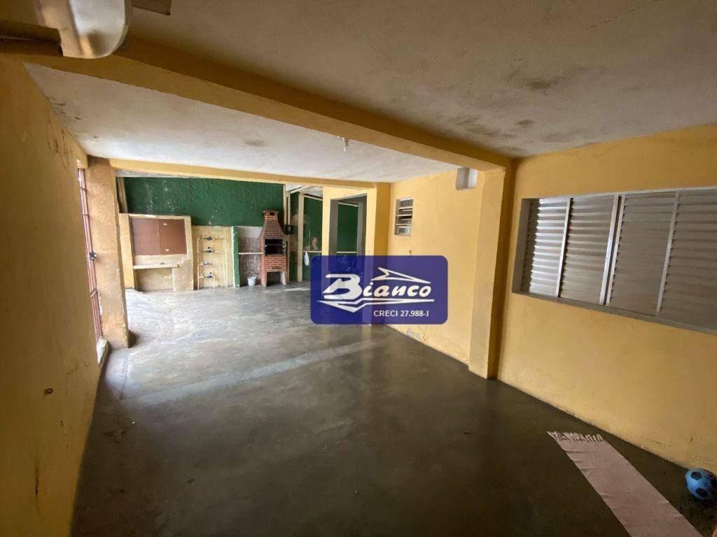 Casa à venda com 2 quartos, 280m² - Foto 2