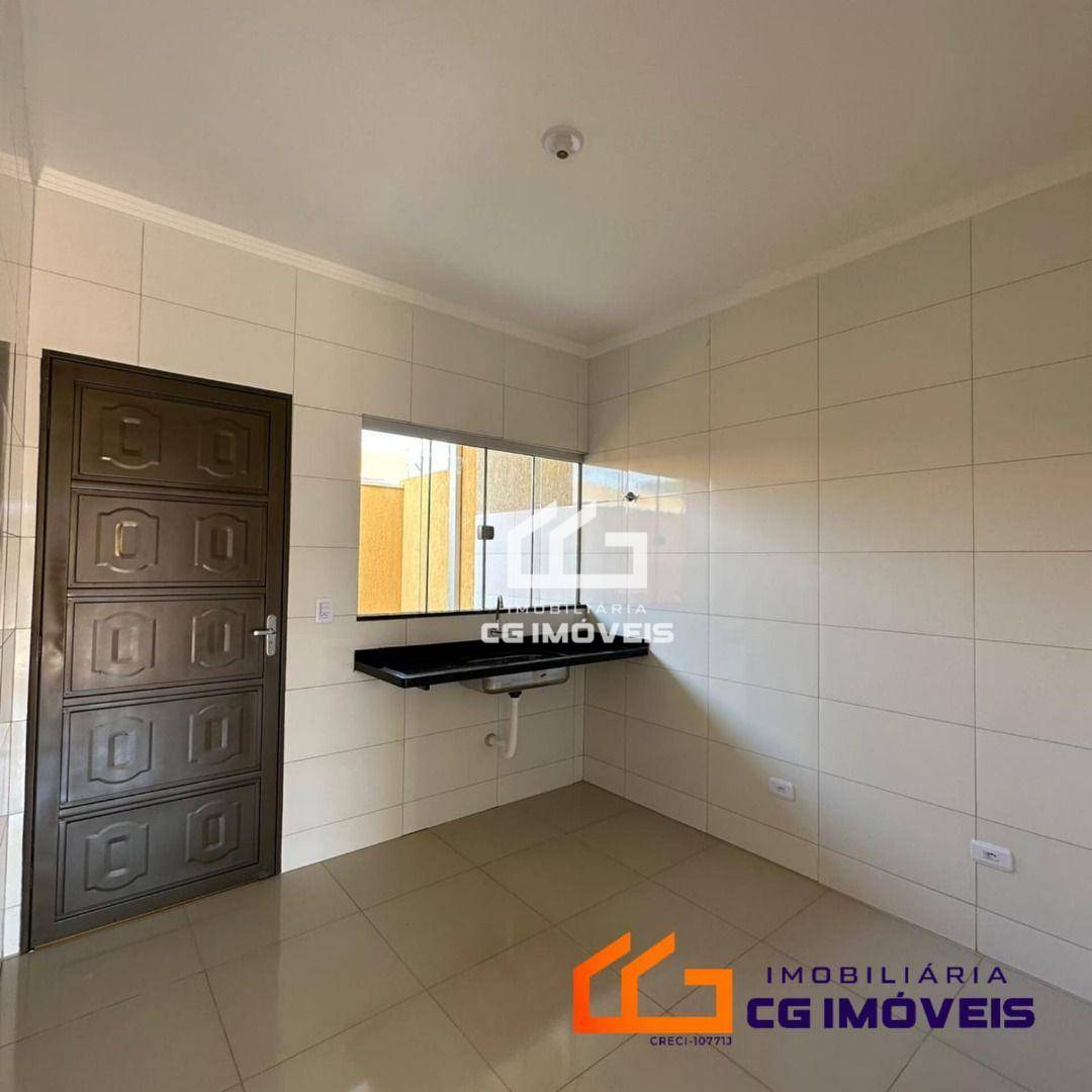 Casa à venda com 2 quartos, 55m² - Foto 3