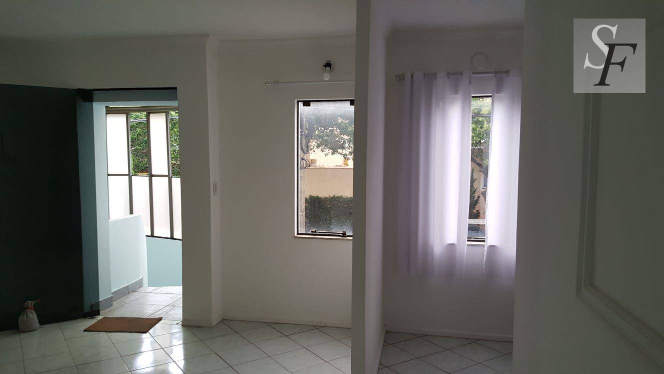 Casa para alugar com 3 quartos, 304m² - Foto 18