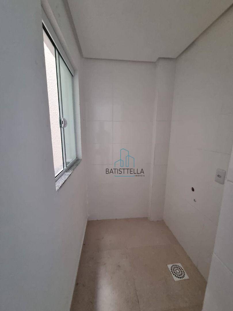 Apartamento à venda com 2 quartos, 64m² - Foto 5