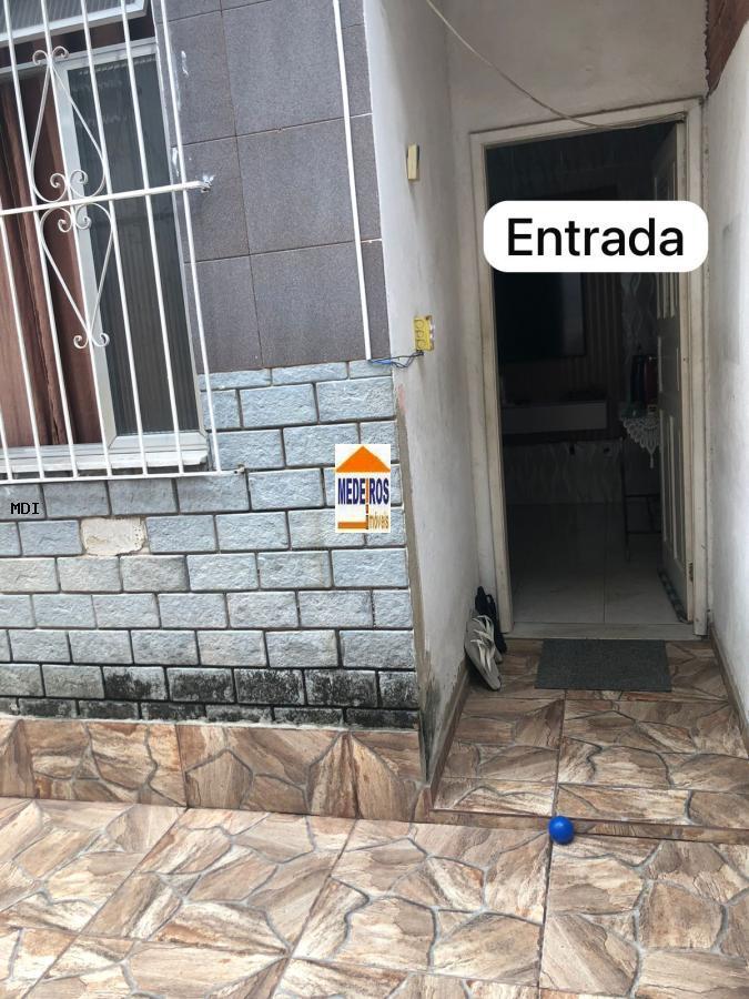 Casa à venda com 3 quartos, 130m² - Foto 1