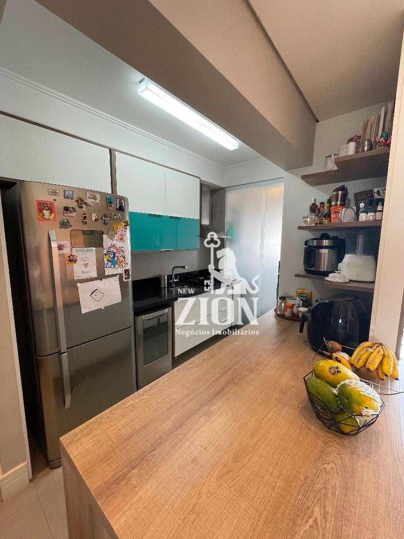 Apartamento à venda com 2 quartos, 70m² - Foto 6