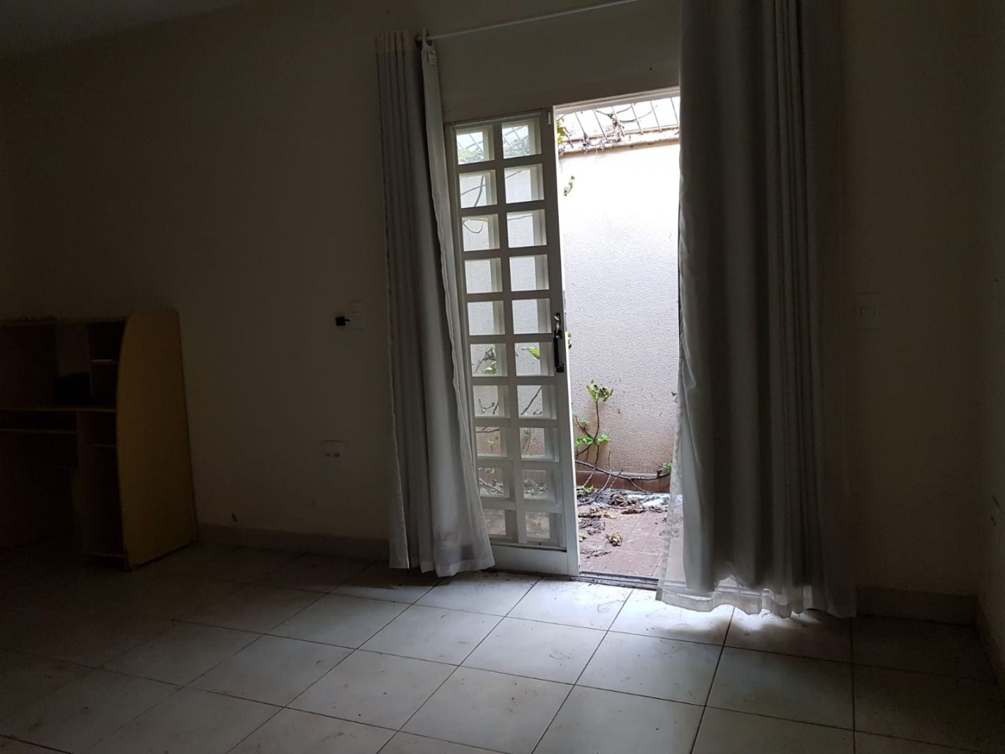 Casa à venda com 3 quartos, 75m² - Foto 14