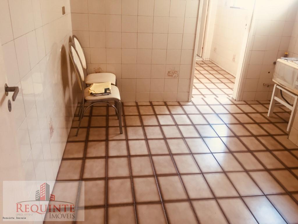 Apartamento à venda com 2 quartos, 75m² - Foto 15