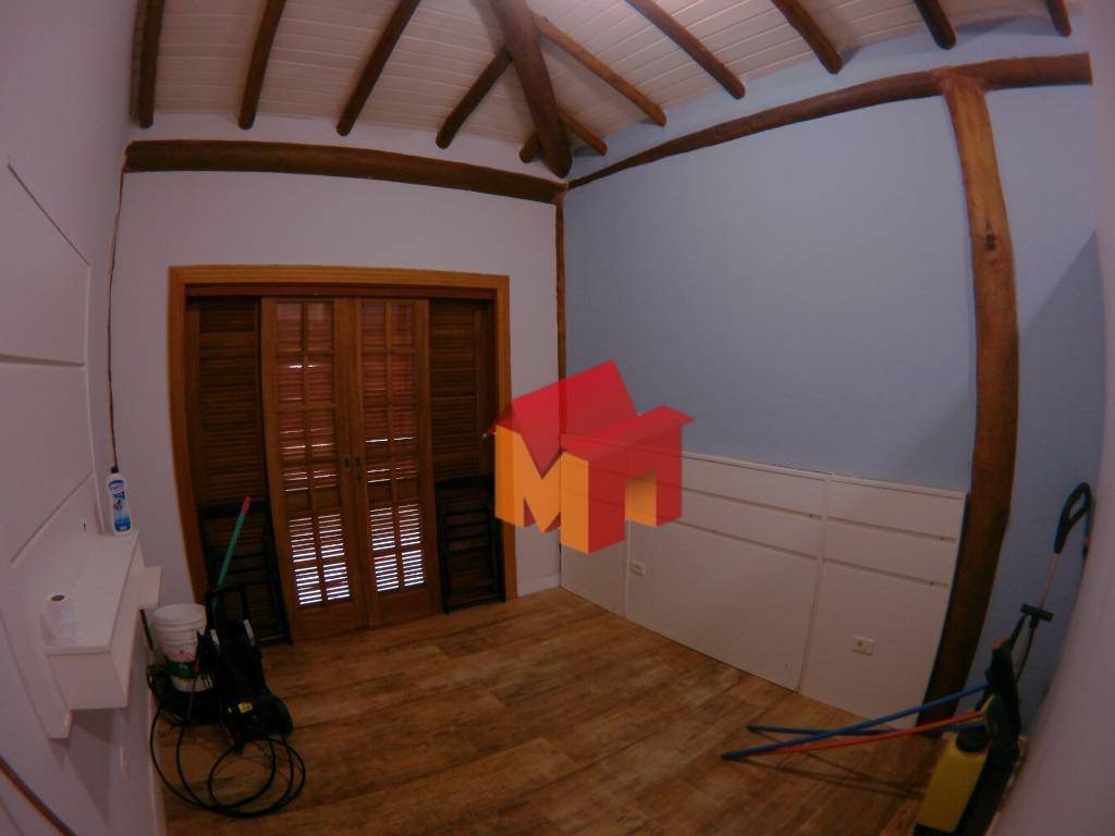 Chácara à venda com 3 quartos, 200m² - Foto 4