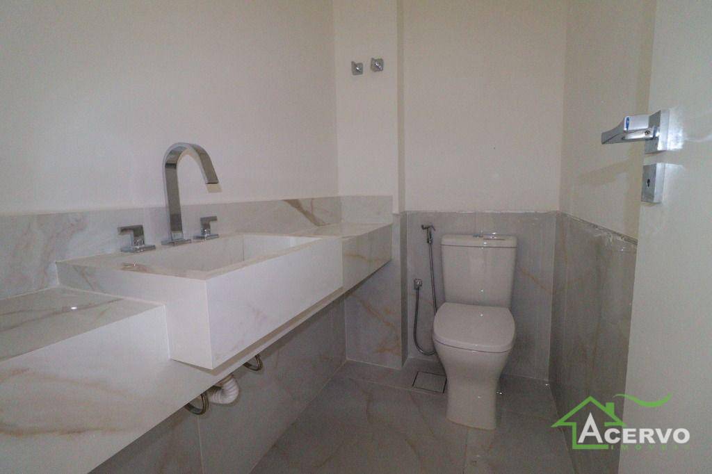 Apartamento à venda com 4 quartos, 225m² - Foto 3