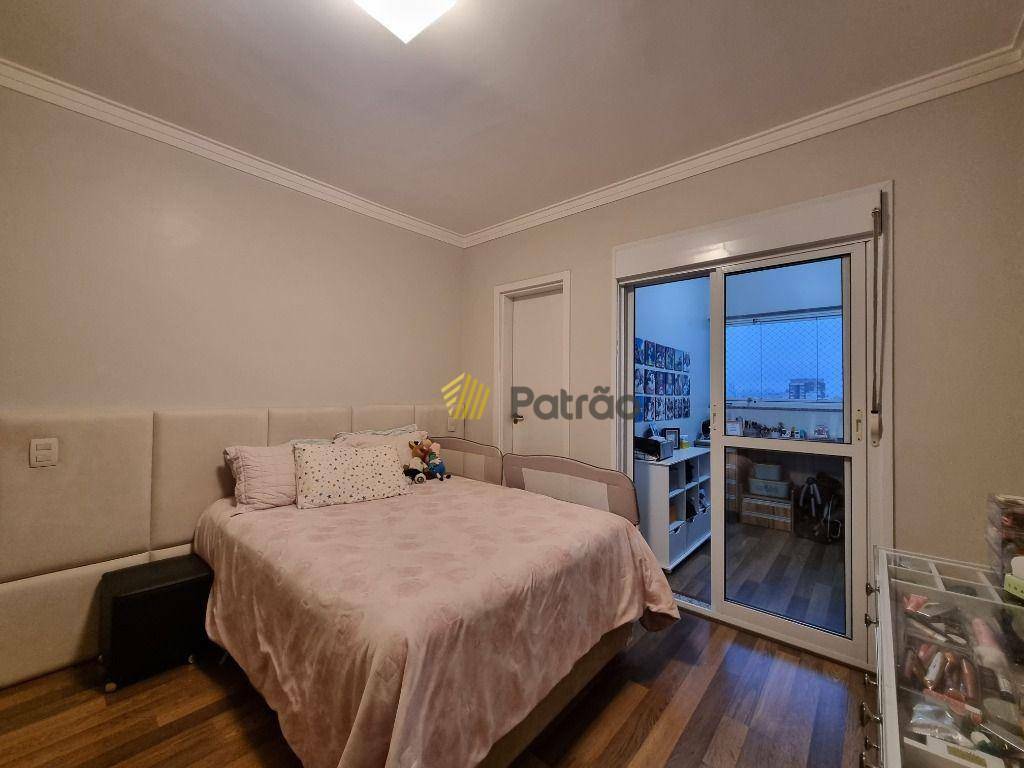 Apartamento à venda com 3 quartos, 158m² - Foto 31