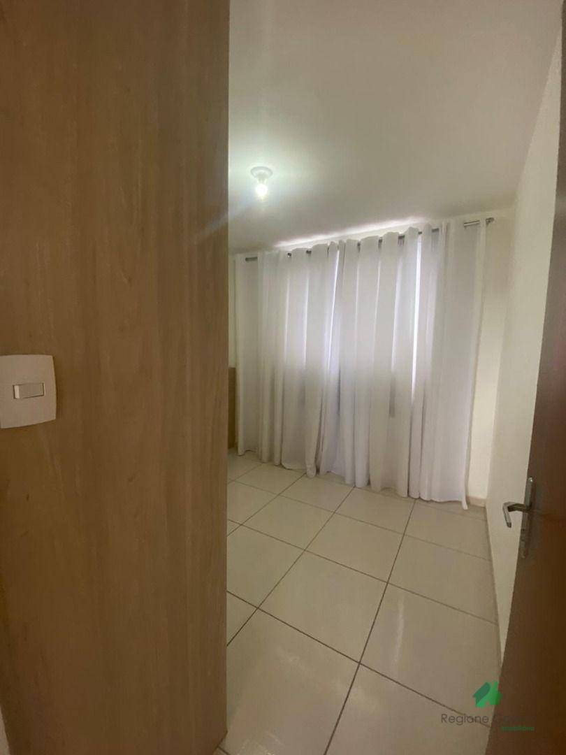 Apartamento à venda com 2 quartos, 65m² - Foto 4