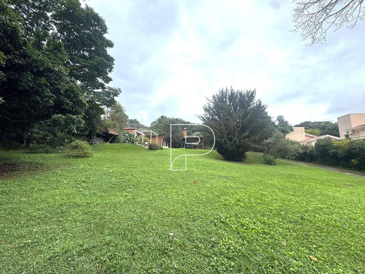 Casa de Condomínio à venda e aluguel com 3 quartos, 618m² - Foto 2