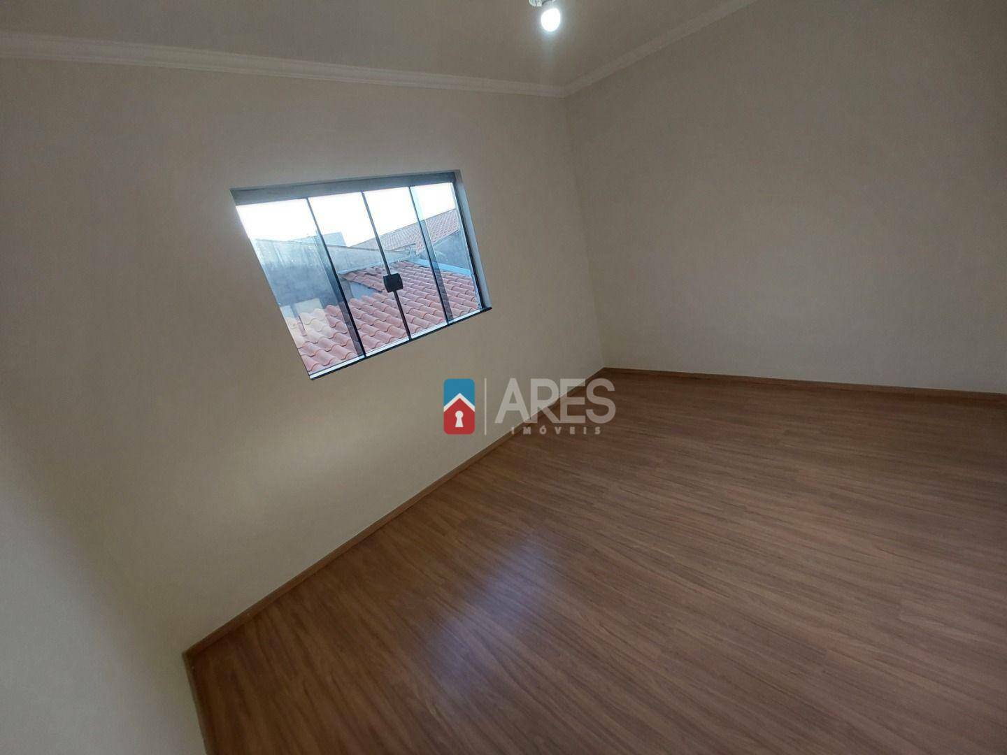 Casa à venda com 4 quartos, 207m² - Foto 11