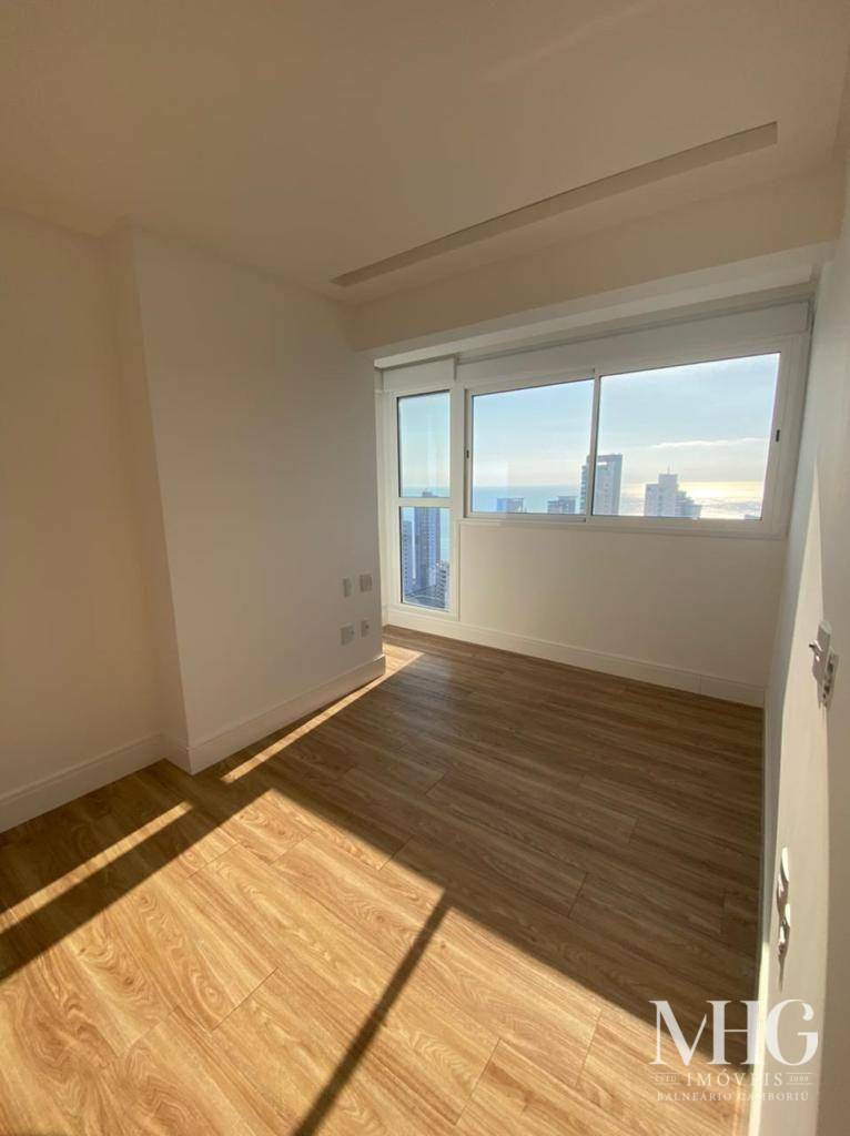 Apartamento à venda com 4 quartos, 293m² - Foto 12