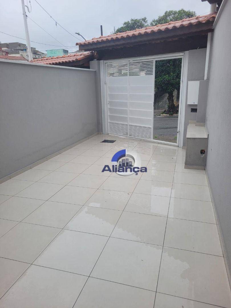 Sobrado à venda com 3 quartos, 155m² - Foto 2