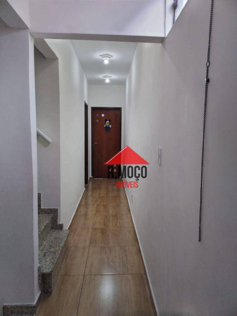 Sobrado à venda com 3 quartos, 398m² - Foto 14