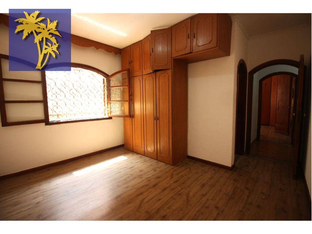 Casa para alugar com 3 quartos, 197m² - Foto 14