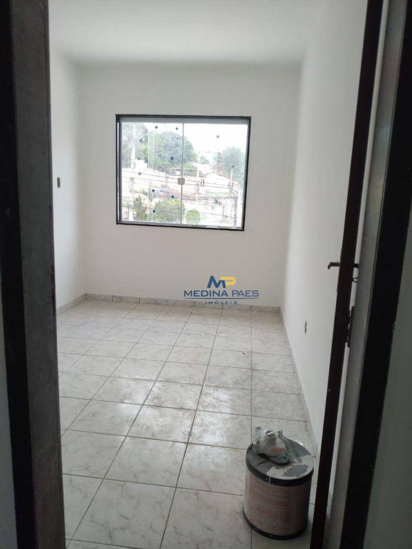 Casa à venda com 5 quartos, 200m² - Foto 27