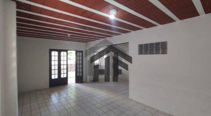 Casa, 3 quartos, 200 m² - Foto 3