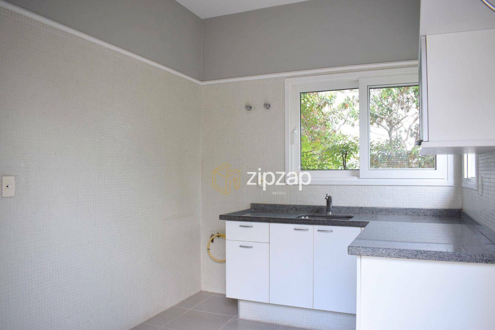 Casa à venda com 3 quartos, 341m² - Foto 23