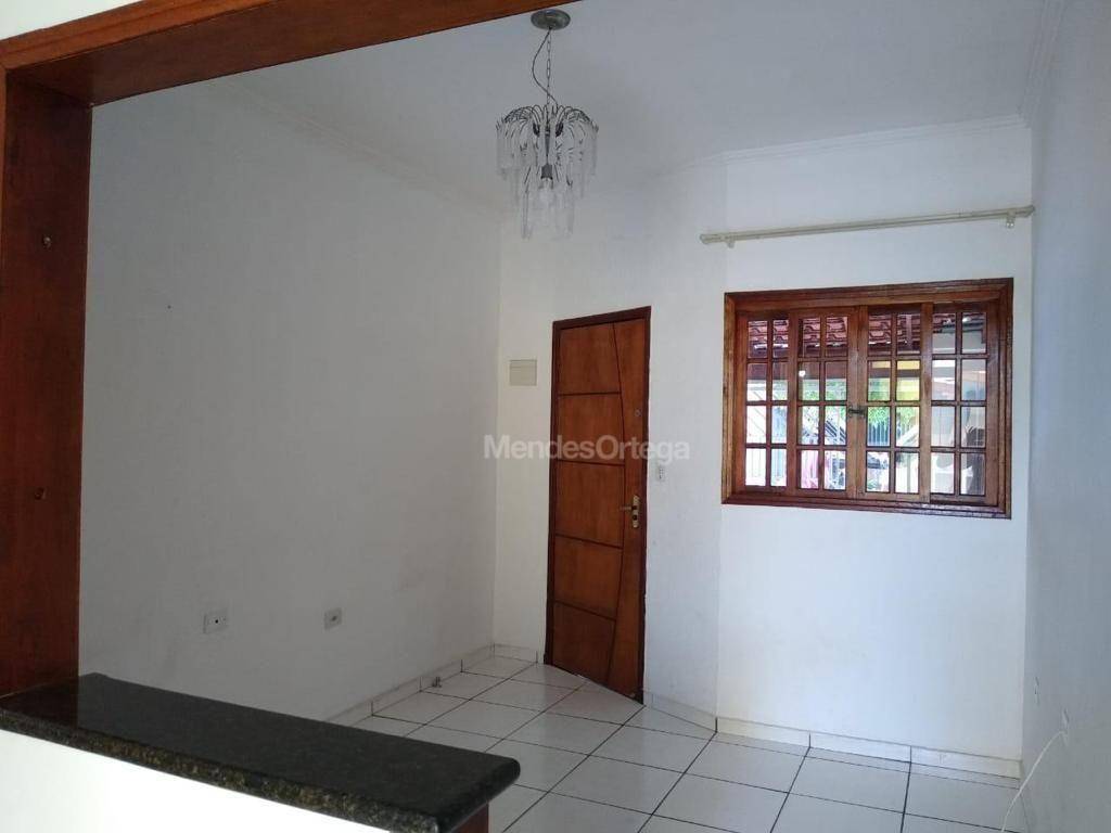 Casa à venda com 3 quartos, 105m² - Foto 5