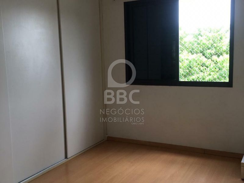 Apartamento à venda com 2 quartos, 80m² - Foto 12