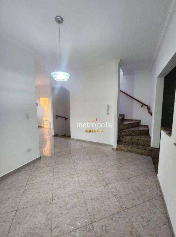 Sobrado à venda com 3 quartos, 200m² - Foto 4