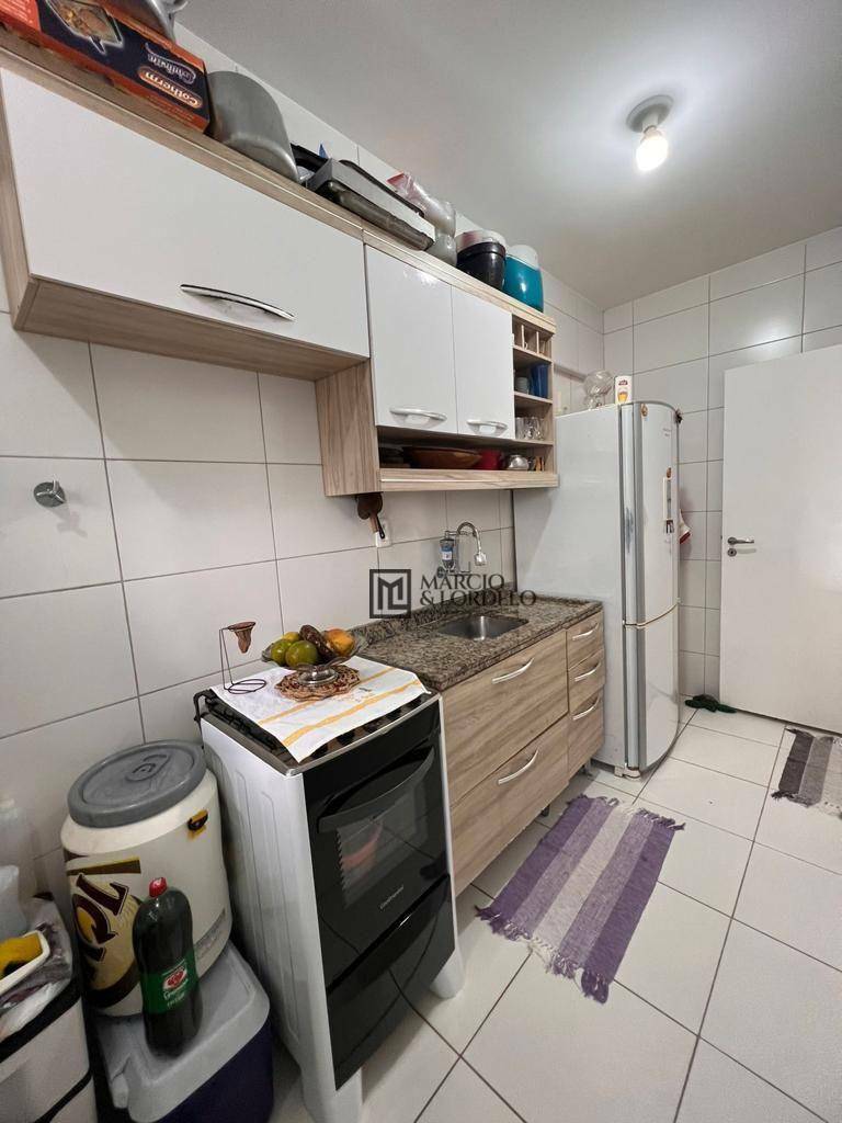 Apartamento à venda com 2 quartos, 70m² - Foto 7