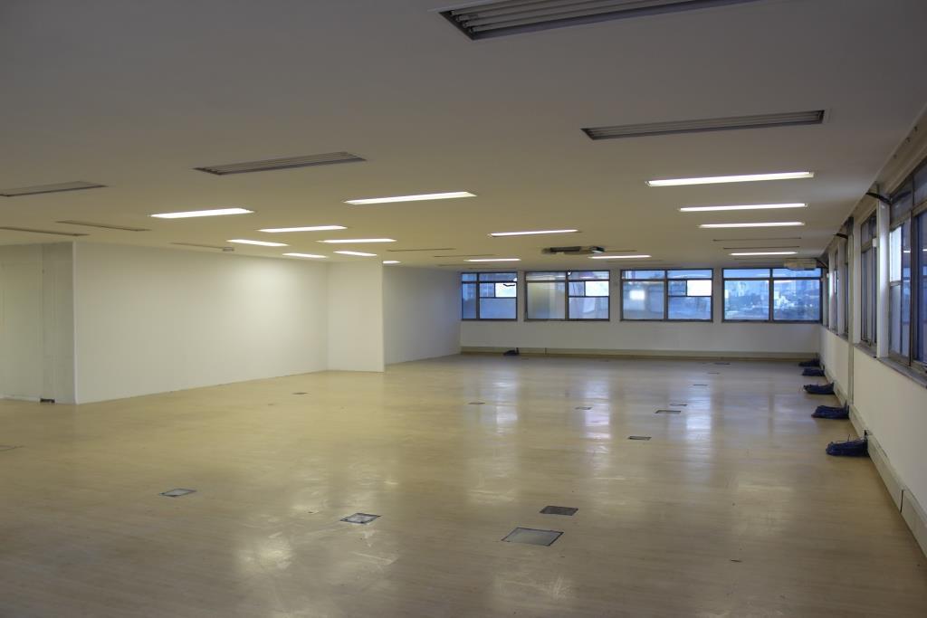 Prédio Inteiro à venda com 1 quarto, 517m² - Foto 16