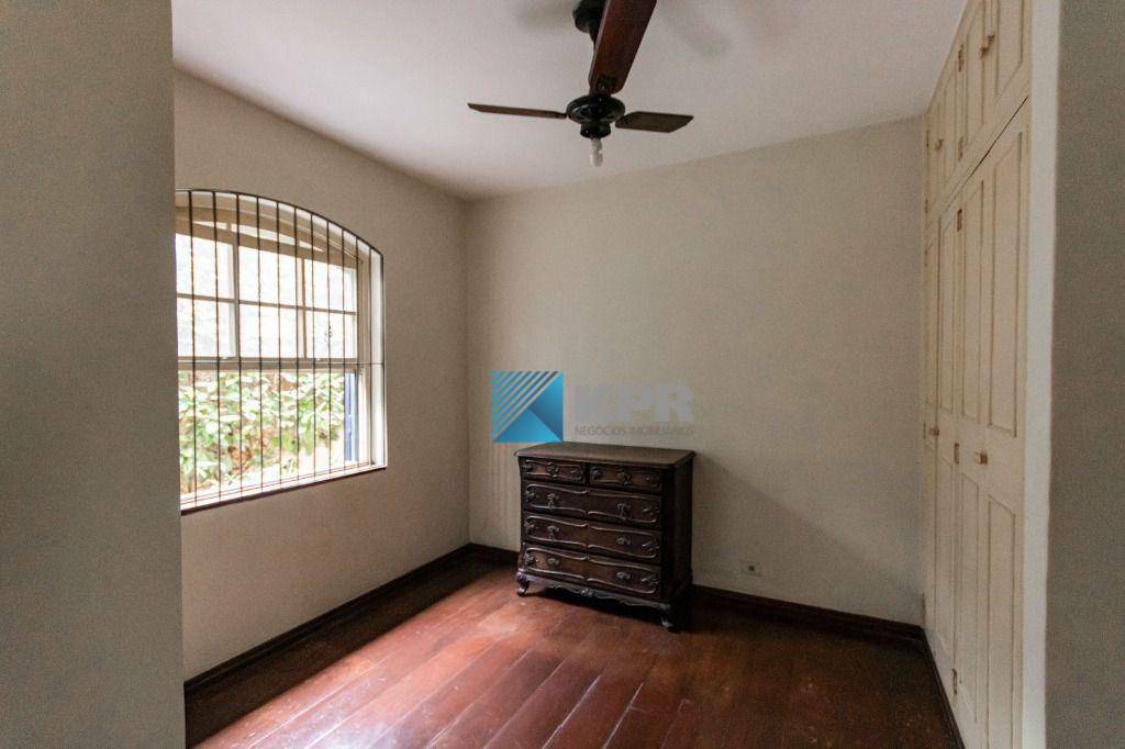 Casa à venda com 4 quartos, 230m² - Foto 16