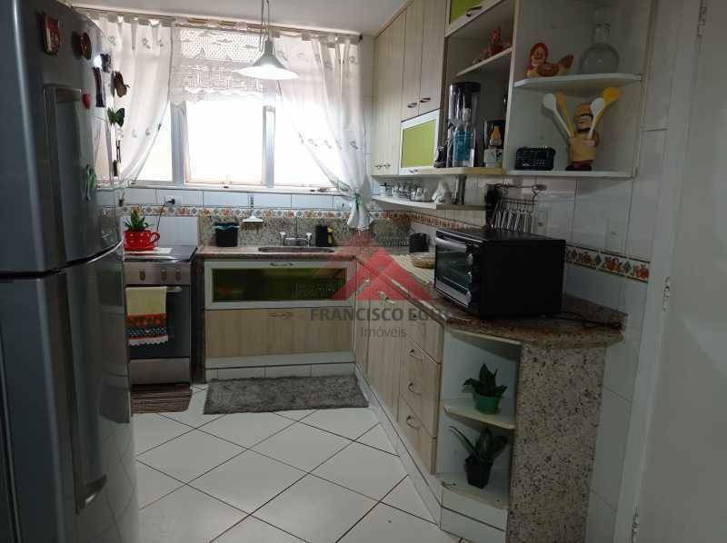 Apartamento à venda com 3 quartos, 220m² - Foto 17