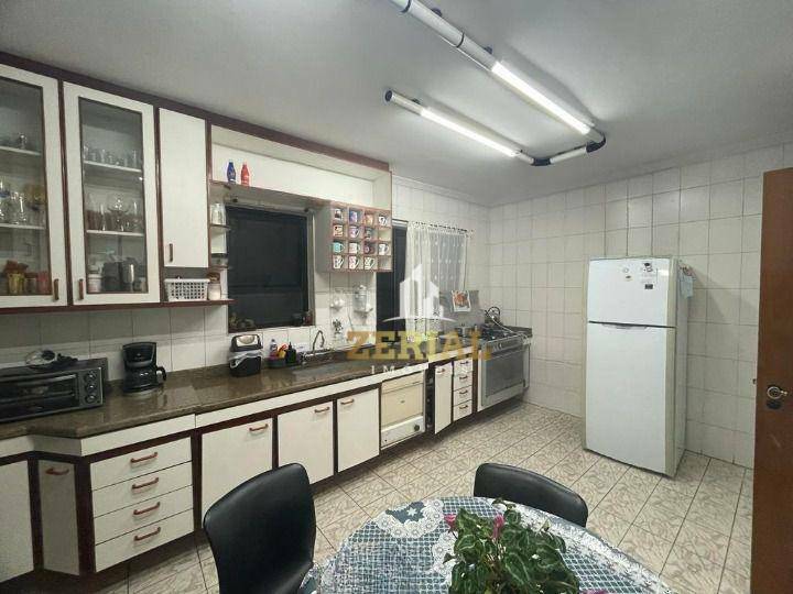 Apartamento à venda com 3 quartos, 140m² - Foto 7