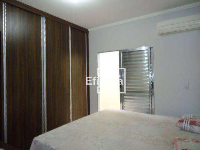 Casa à venda com 3 quartos, 130m² - Foto 10