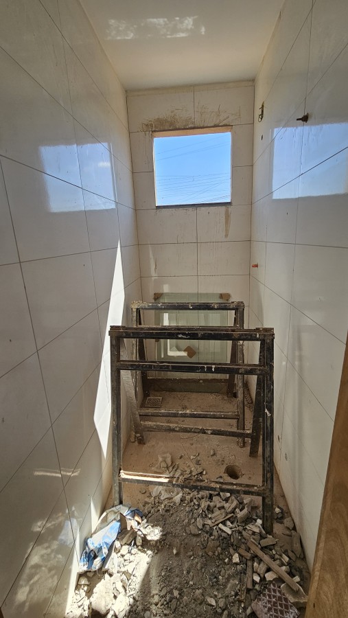 Casa à venda com 3 quartos, 233m² - Foto 3