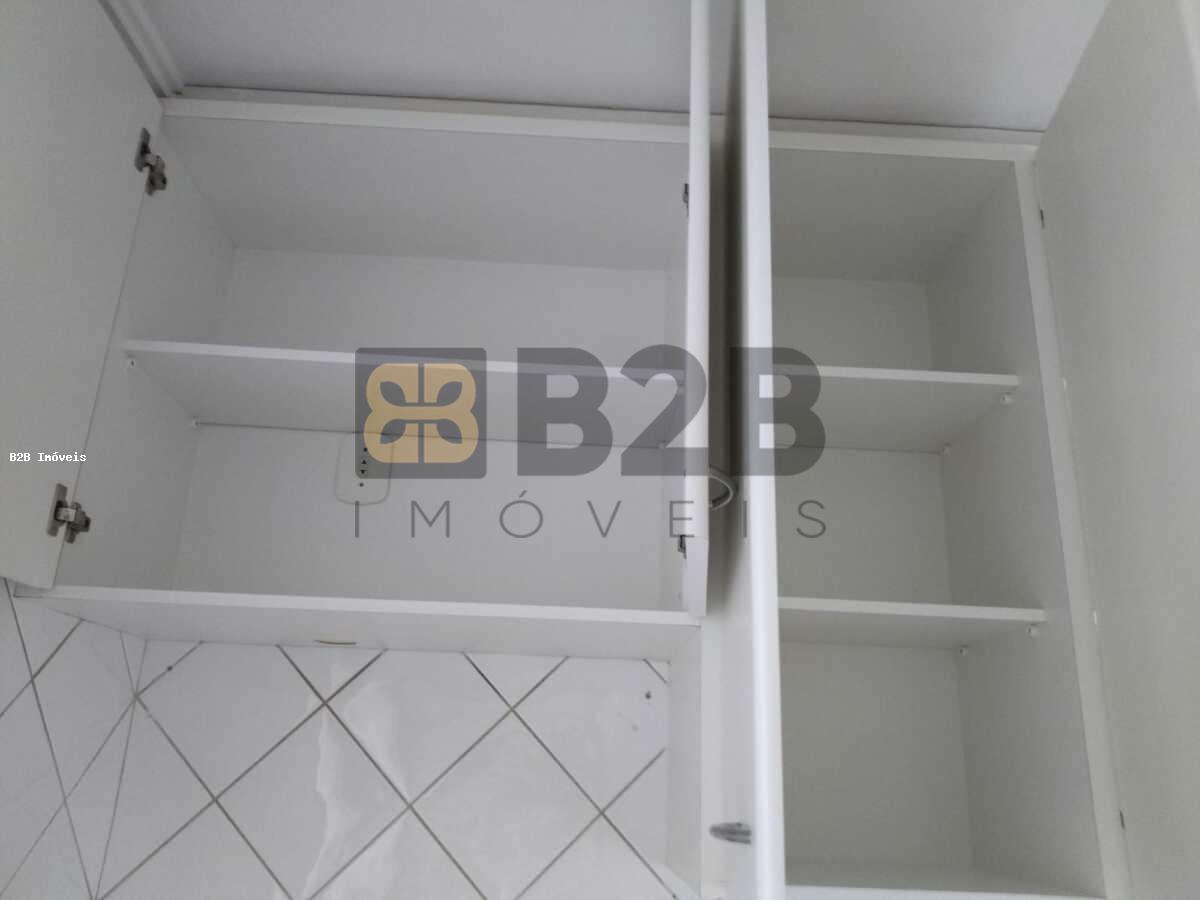 Apartamento à venda com 3 quartos, 64m² - Foto 8