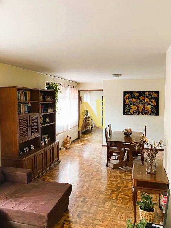 Apartamento à venda com 3 quartos, 160m² - Foto 4