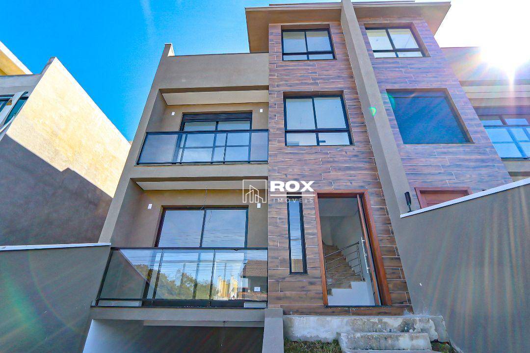 Sobrado, 3 quartos, 268 m² - Foto 1