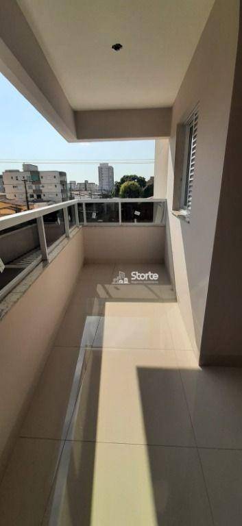 Apartamento à venda com 3 quartos, 92m² - Foto 3