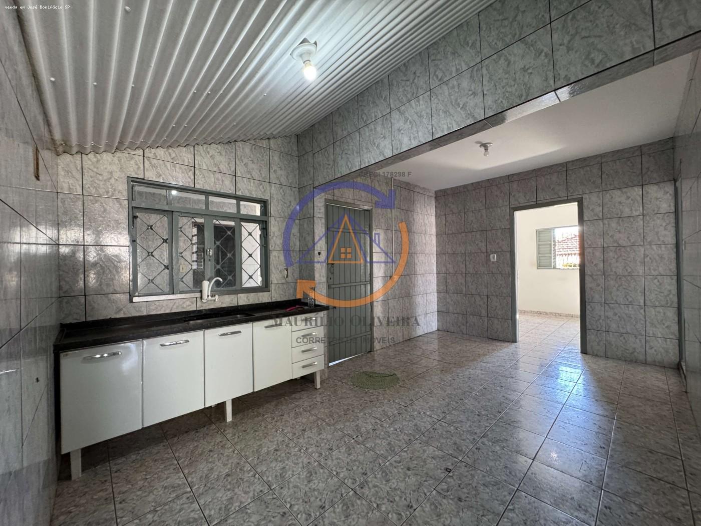 Casa à venda com 3 quartos, 206m² - Foto 14