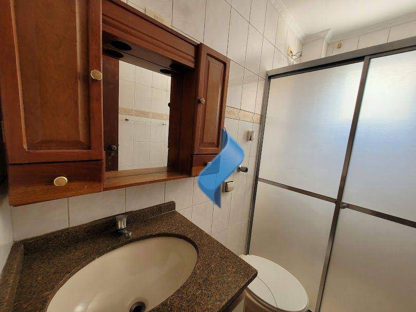 Apartamento para alugar com 2 quartos, 80m² - Foto 13