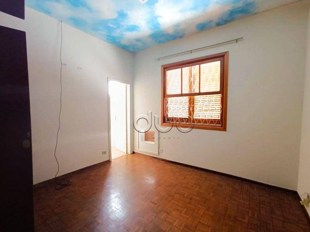 Casa à venda com 3 quartos, 232m² - Foto 14