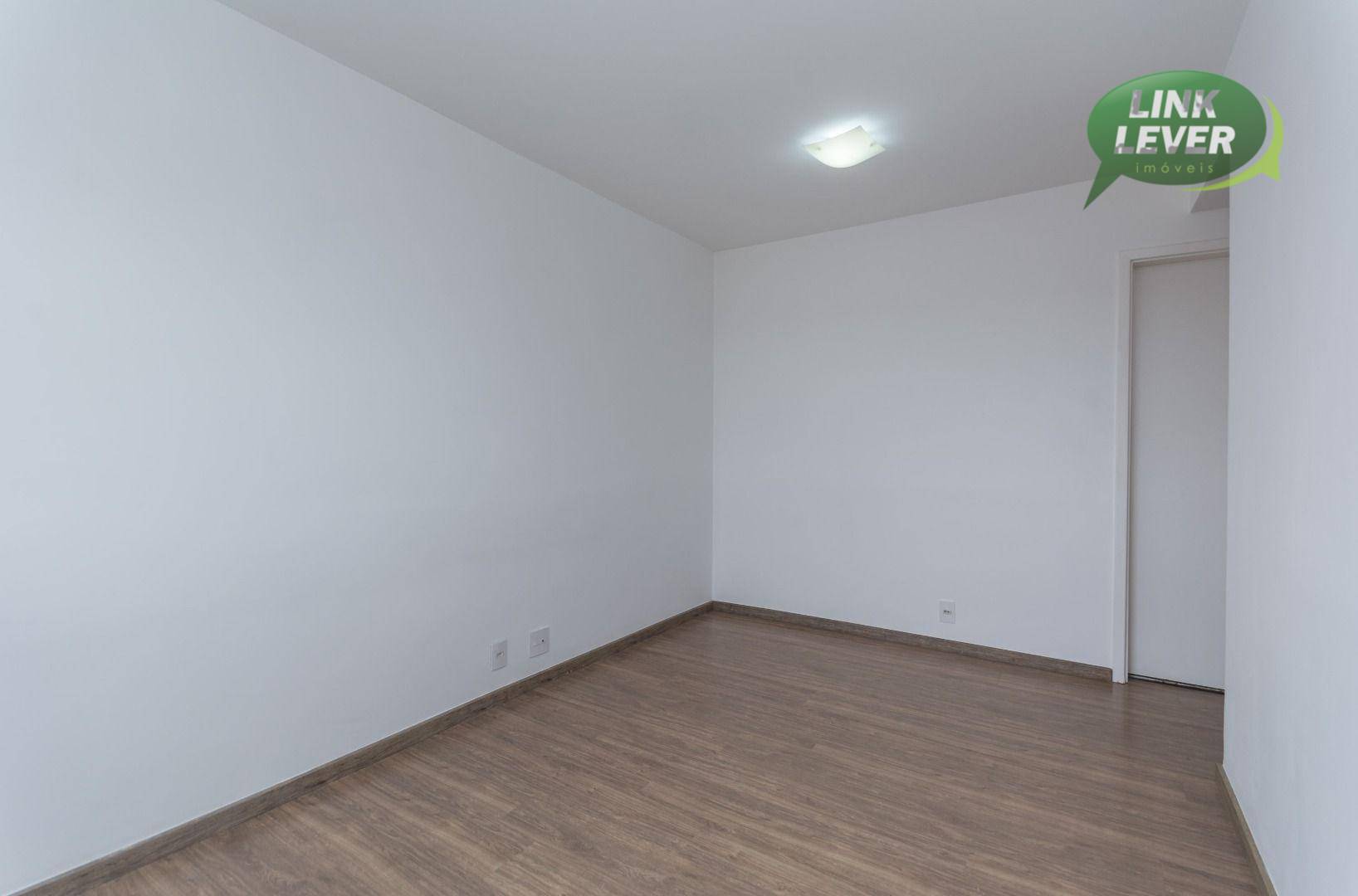 Apartamento para alugar com 2 quartos, 65m² - Foto 25