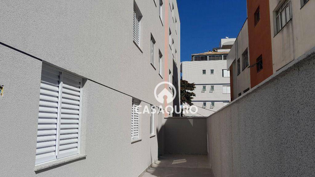 Apartamento à venda com 3 quartos, 153m² - Foto 4