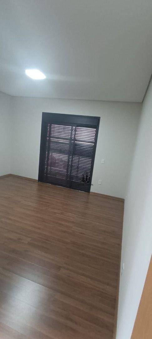 Sobrado à venda com 3 quartos, 224m² - Foto 14