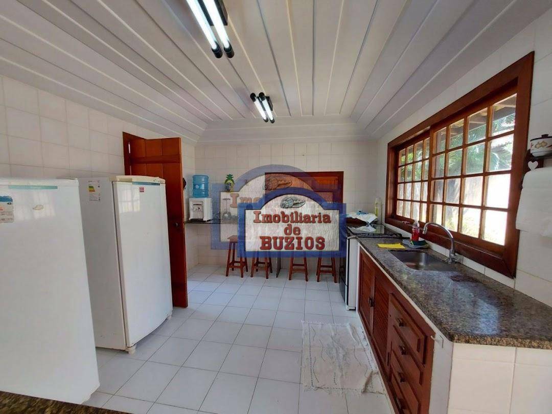 Casa de Condomínio à venda com 4 quartos, 350m² - Foto 32