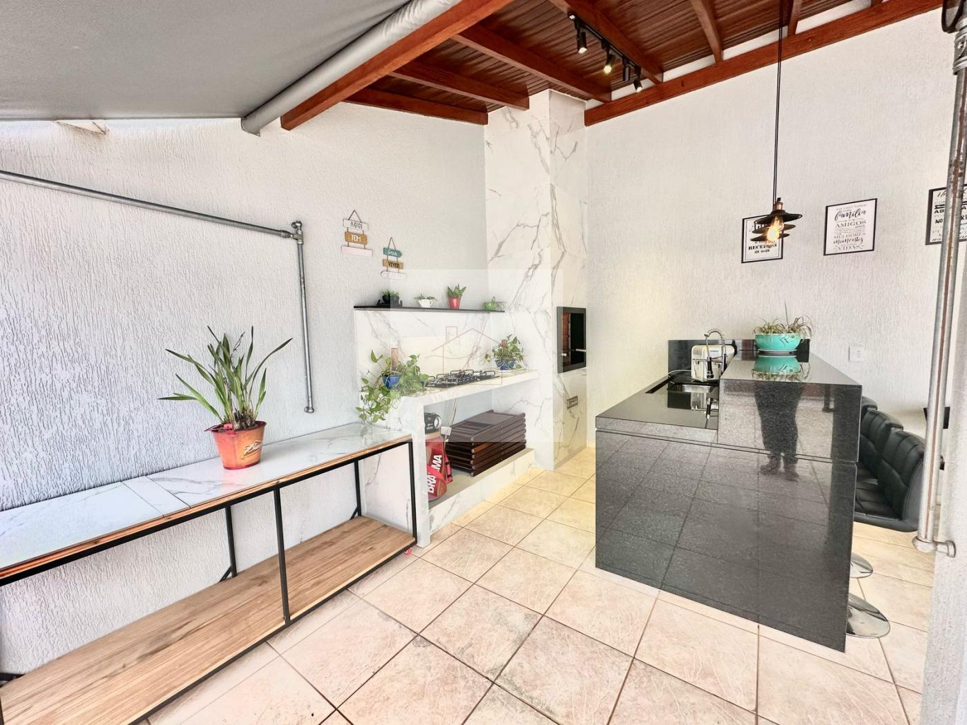 Casa à venda com 3 quartos, 300m² - Foto 27